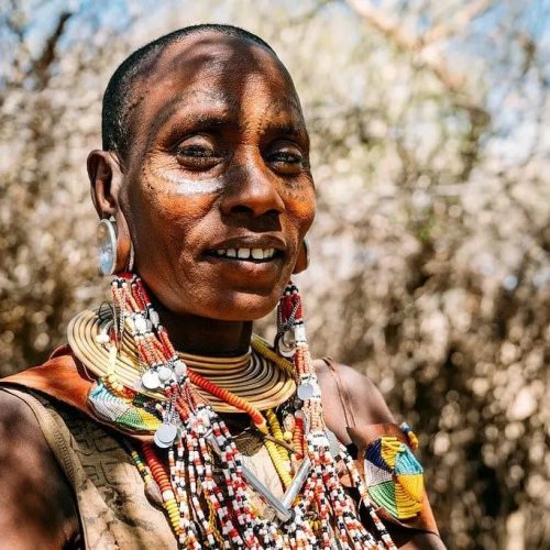 lake-eyasi-datoga-woman